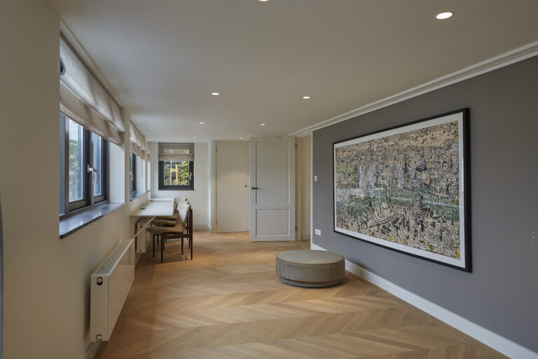 Villa Loosdrecht, Eiken semi-verouderde Hongaarse punt 90 x 600, foto 1